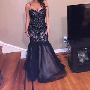 “Alyce Paris” Corset prom Dress in Black